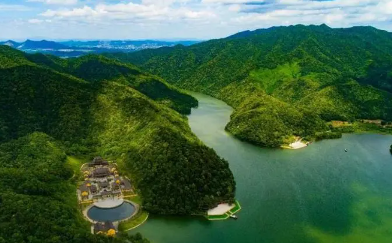 智慧旅游門票系統(tǒng)助力旅游業(yè)提質(zhì)升級