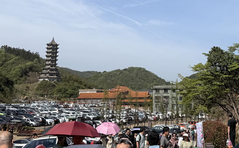 五一大圍山森林公園迎來客流高峰，易景通票務(wù)系統(tǒng)穩(wěn)定運行